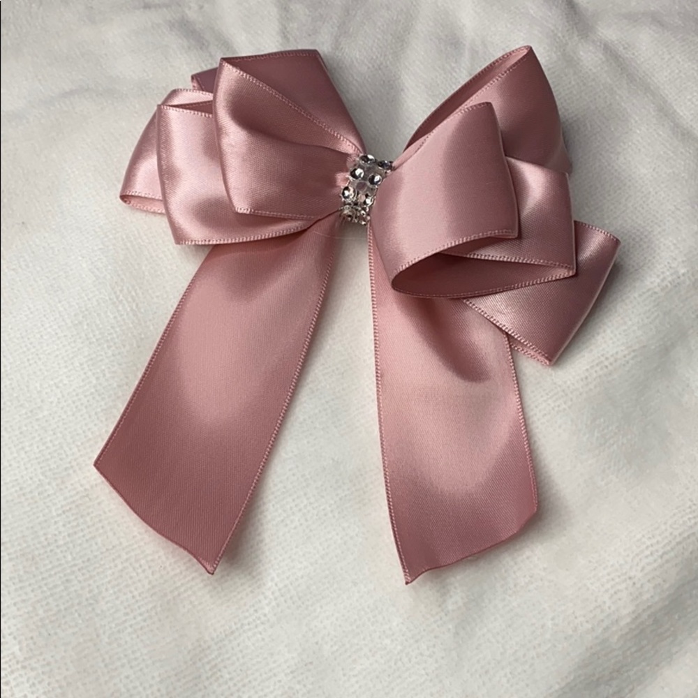 Bow boutique